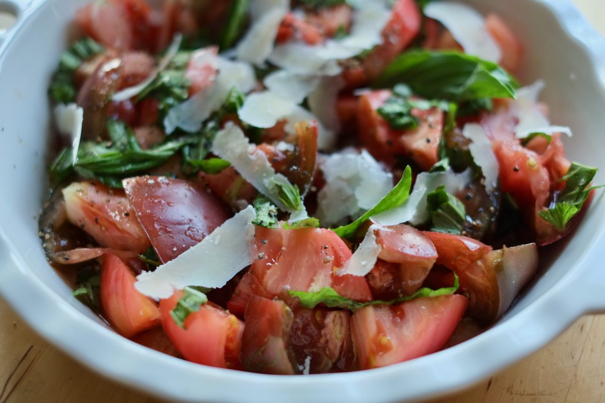 Easy Summer Tomato Salad